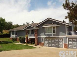 29880 Robbie Ln, Vista, CA 92084