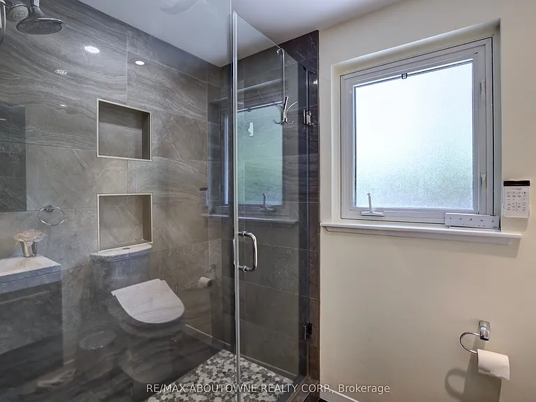 497 Anthony Dr — Photo 22