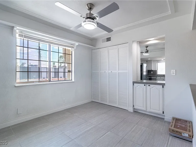 2200 Venus St #C — Photo 7