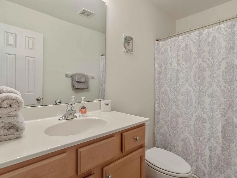 7915 Averette Hill Dr — Photo 15