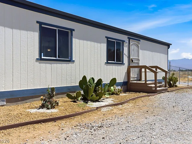 4550 W Horn Rd — Photo 2