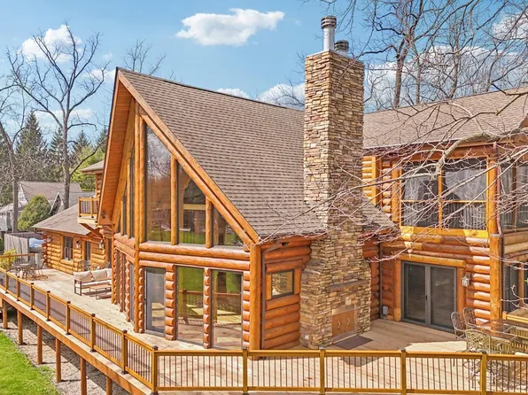 34025 Venice Park ROAD, Delafield, WI 53018