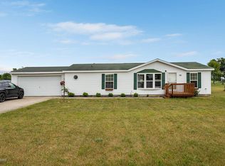 731 Locust St, Howard City, MI