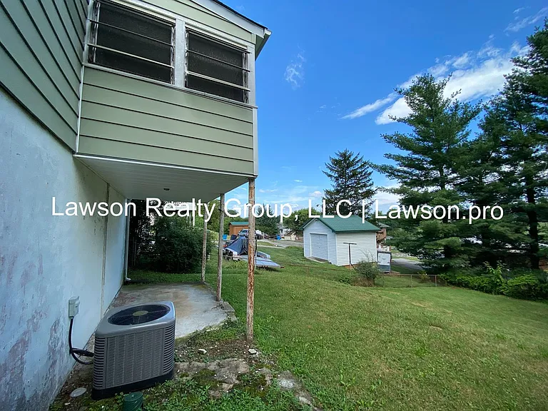 2106 Fallon Ave SE — Photo 51