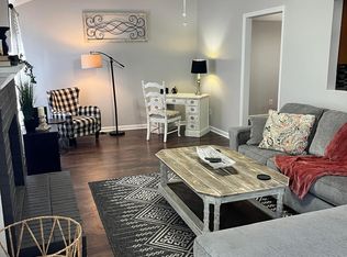8022 Fenton Way, Powell, TN 37849