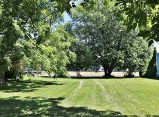 Broad St, Oshkosh, WI 54901