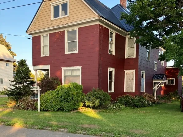 10799 W Main Rd, Ripley, NY 14775
