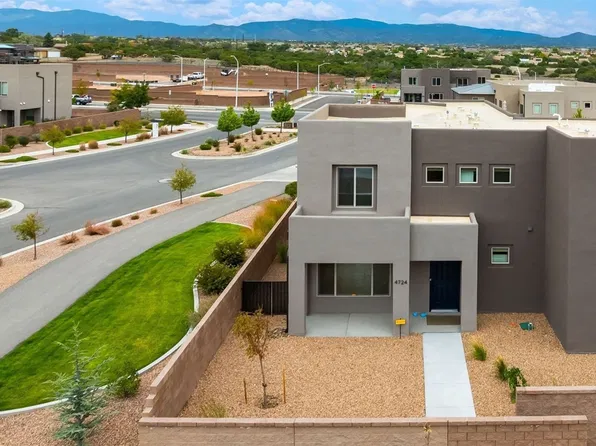 4724 Wheeler Peak, Santa Fe, NM 87507