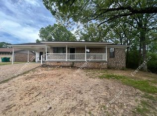5202 McMurtrey Dr, N Little Rock, AR 72118