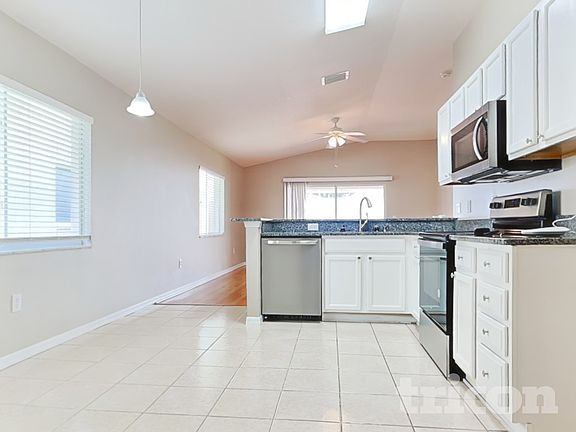 5th image of 4926 Trinidad Dr