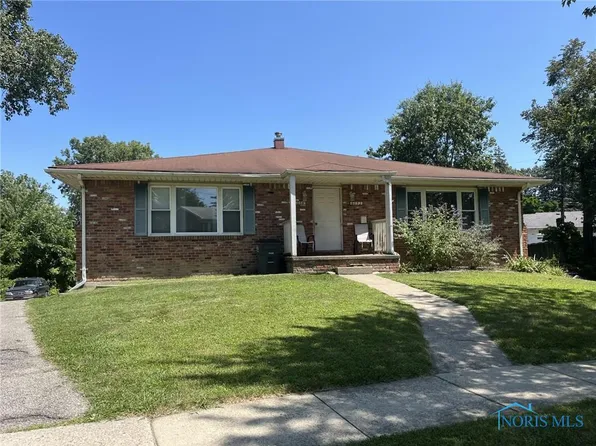 6032 Morningside Dr, Toledo, OH 43612