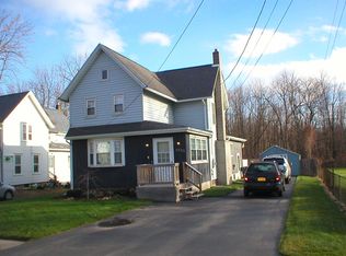 6522 Lake Ave, Williamson, NY 14589