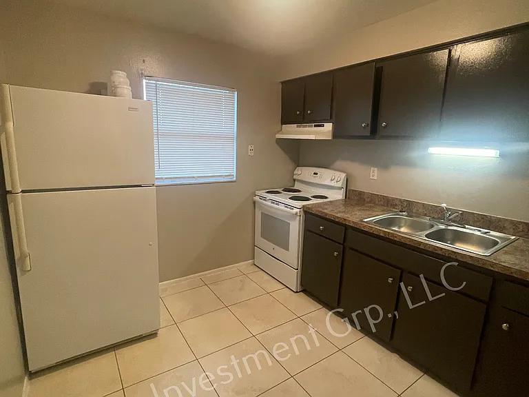 609 S Central Ave #203 — Photo 4