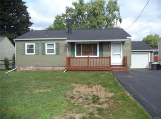 114 S Lincoln Ave, Liverpool, NY 13088