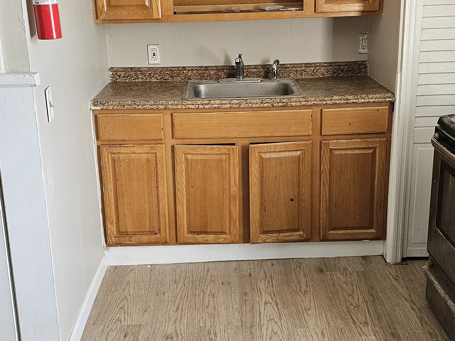 644 2nd Ave — Photo 3