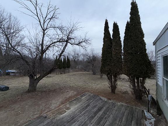 3rd image of 3077 Phelps Lake Rd