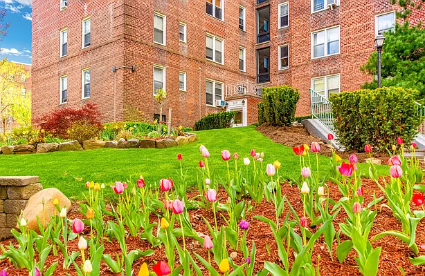 Sold by Brown Harris Stevens | media 35