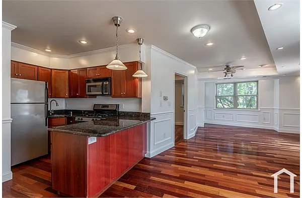 Building Photo - 1200 Germantown Ave #2