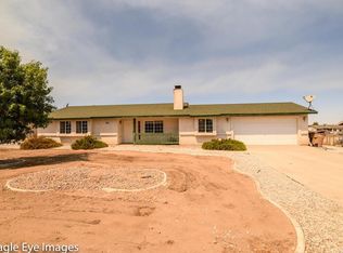 9520 Tecate Ave, Hesperia, CA 92345