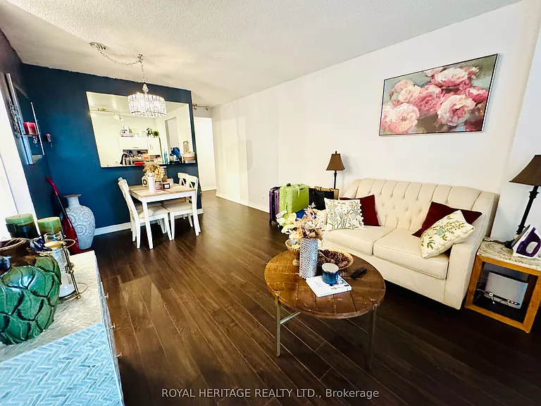 8 Lee Centre Dr #613 — Photo 4