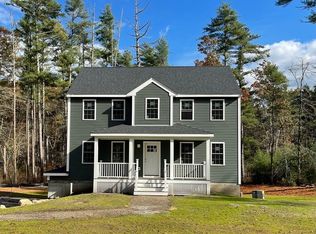 10 Squirrel Island Rd, West Wareham, MA 02576