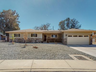 6908 Edwina Ave NE, Albuquerque, NM, 87110