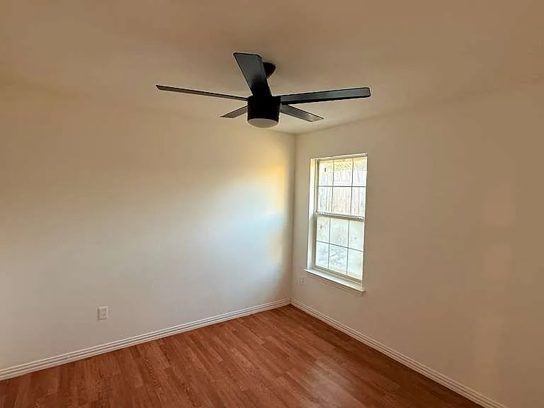 1511 Doyle Ave — Photo 8