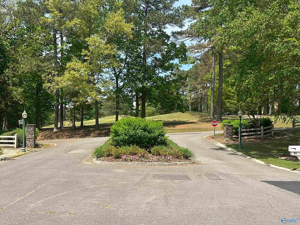 1st image of 154 Ridgewood Cir