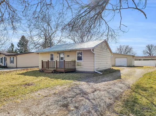 116 W Prairie Ave, Ogden, IL 61859