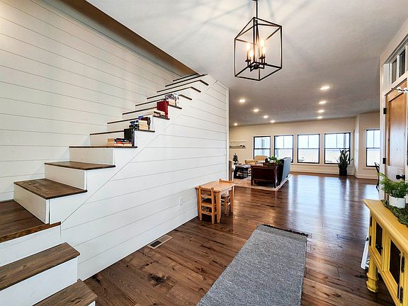 3rd image of 55540 853rd Rd