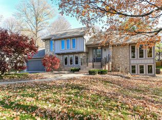 13687 Oak Ridge Rd, Carmel, IN 46032