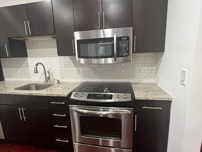 1238 N 28th St #1B — Photo 9