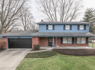655 Williamsburg Ct, Greenwood, IN 46142