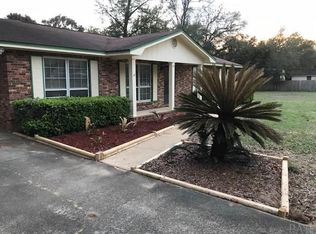 4721 Ridgewood Dr, Pace, FL 32571