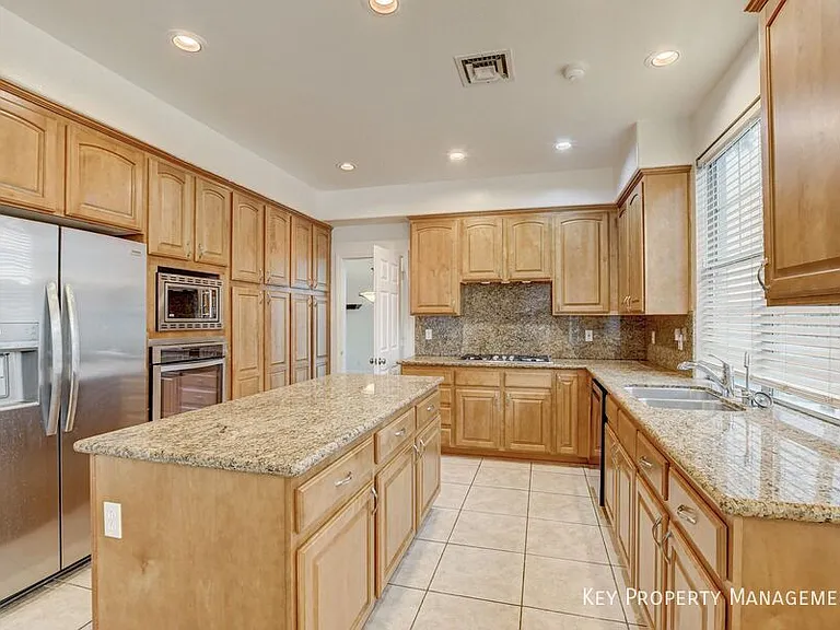 136 Ultra Dr — Photo 6