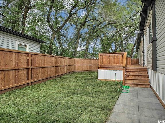 5th image of UNIT 320-1524 Rayner AVENUE