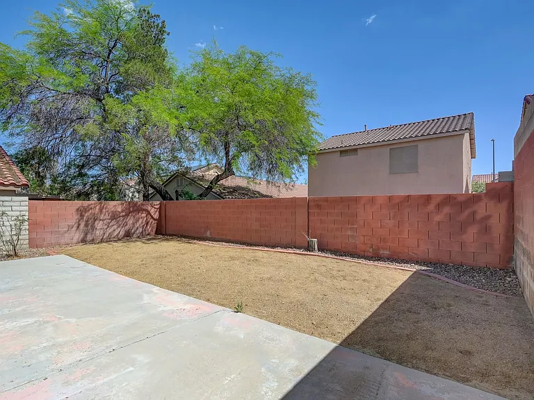 8621 Grand Pine Ave — Photo 31