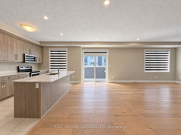 5th image of 177 Edgevalley Rd #184
