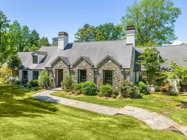 10 Minnekahda Pl, Chattanooga, TN 37405