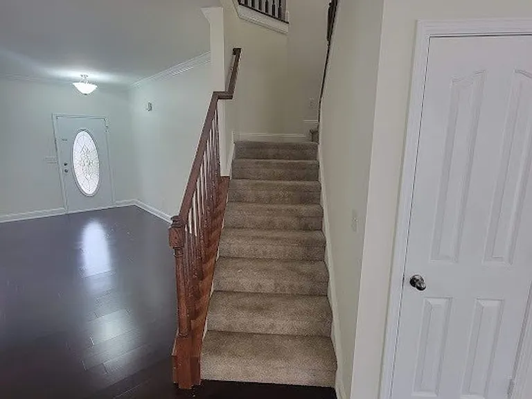 116 Silverspring Pl — Photo 6