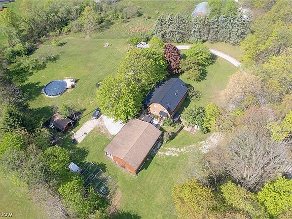 5th image of 4897 Chestnut Dr