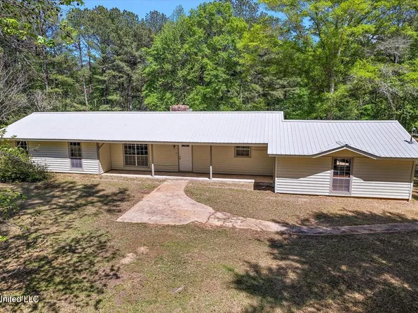 118 George Keys Dr, Mendenhall, MS 39114