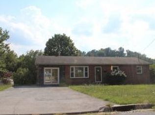 702 Georgia St, Johnson City, TN 37601