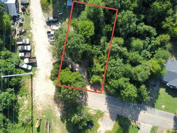 339 Fairway Ave, Tyler, TX 75702