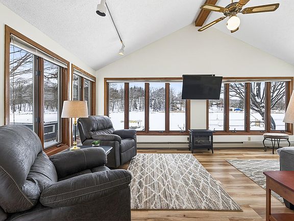 4th image of 2366 Augusta Rd