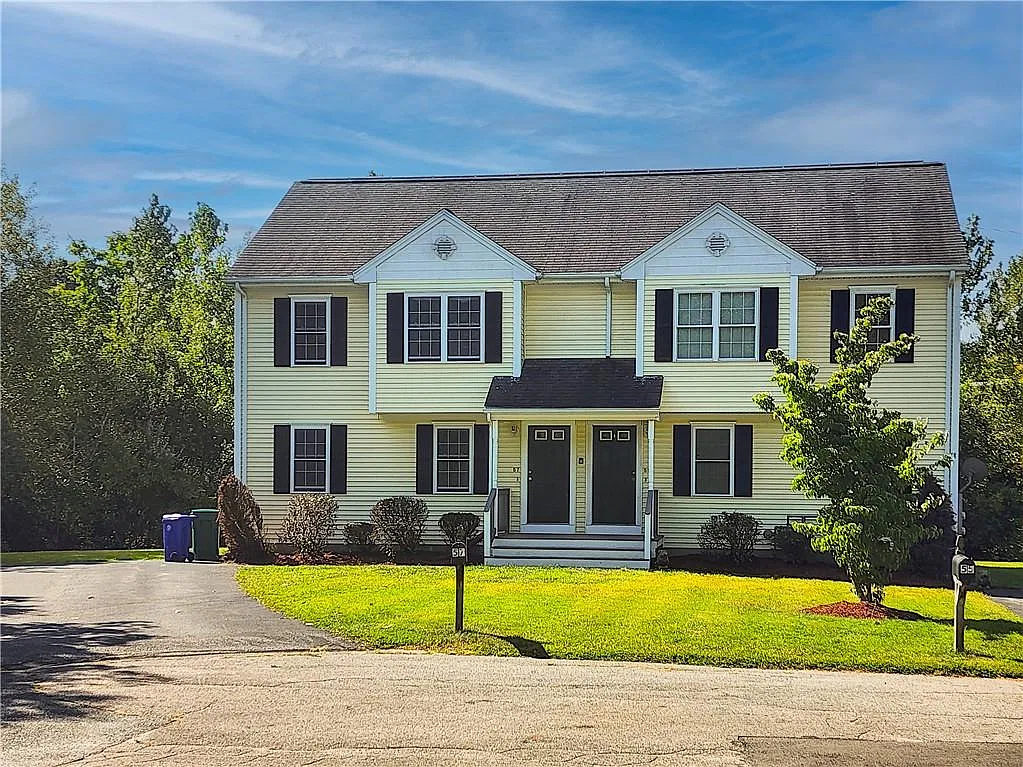 3 bed, 1.5 bath, 1270 sqft, $2,800 — Photo 1