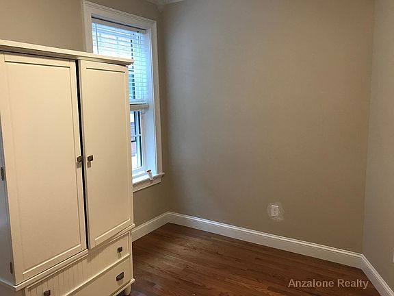 3rd image of 15 Cleveland Pl