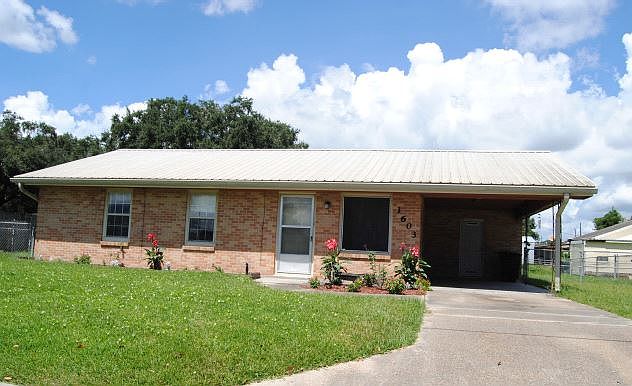 1st image of 1603 Acadian Dr