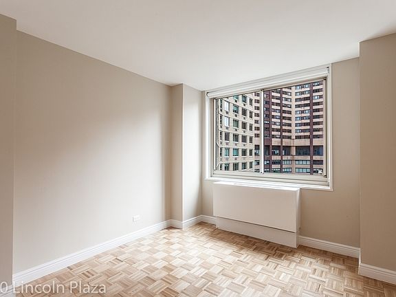 3rd image of 30 W 63rd St APT 9A