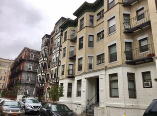 65 Burbank St APT 27, Boston, MA 02115